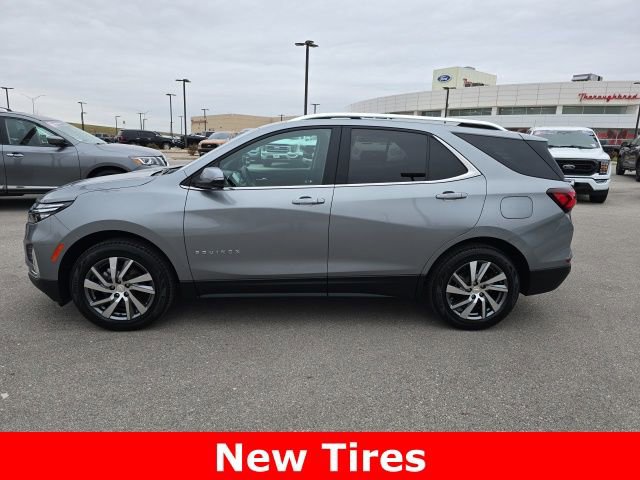 Used 2023 Chevrolet Equinox Premier AWD/4WD image 2