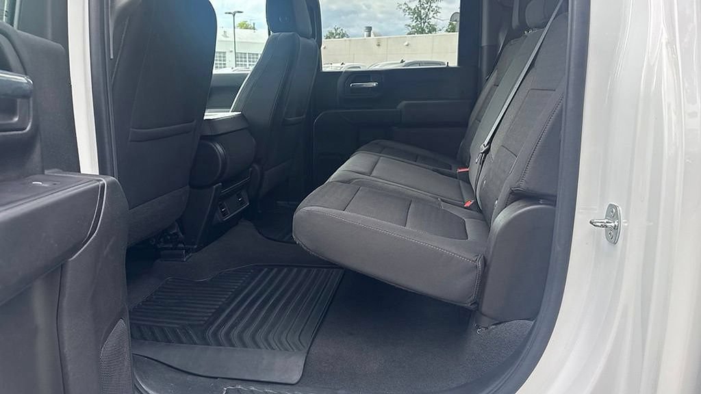 Used 2021 Chevrolet Silverado 2500 Custom w/ Custom Value Package AWD/4WD image 12