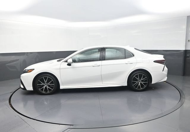 Certified 2024 Toyota Camry SE FWD image 4