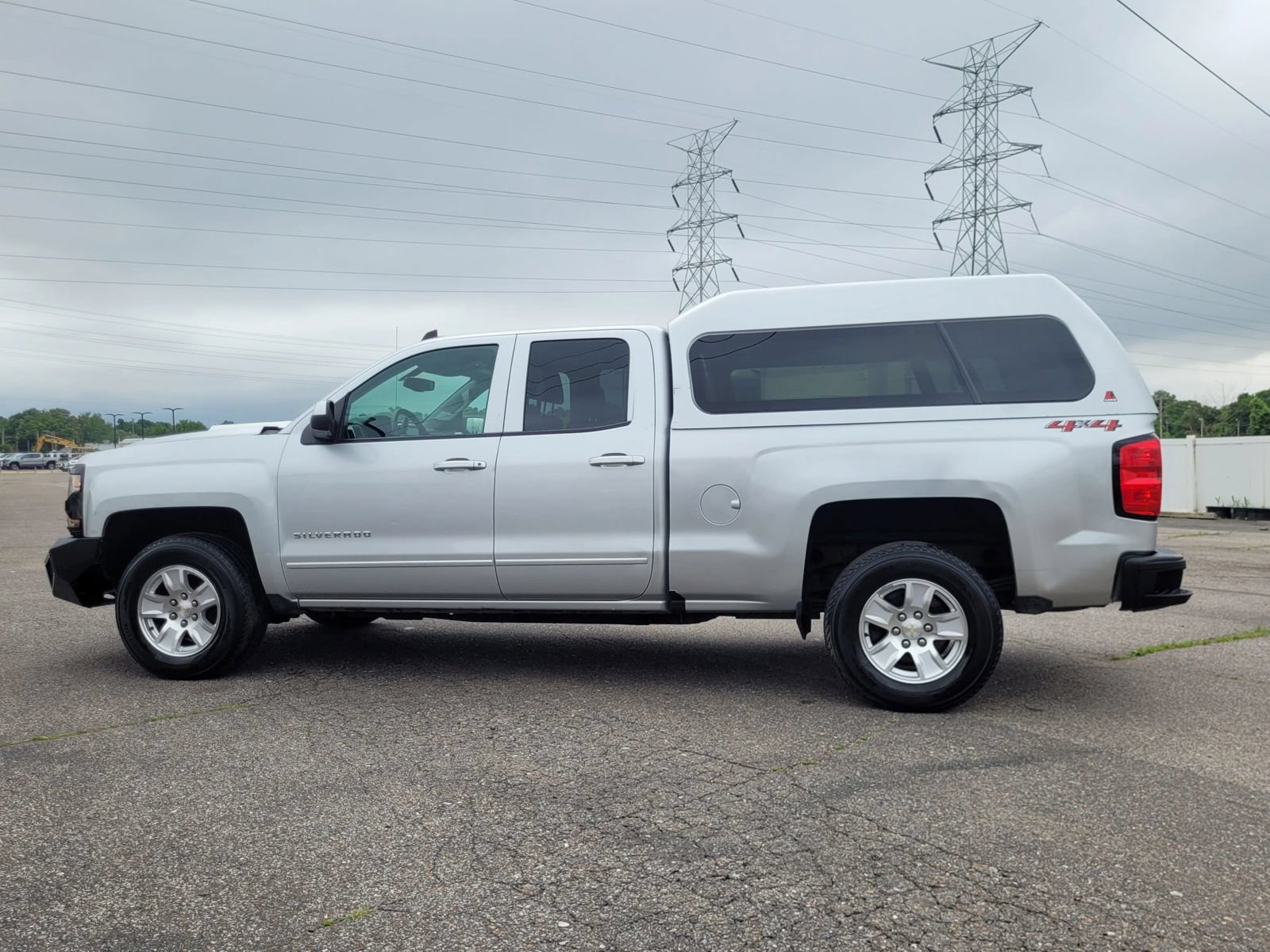Used 2019 Chevrolet Silverado 1500 LT AWD/4WD image 15