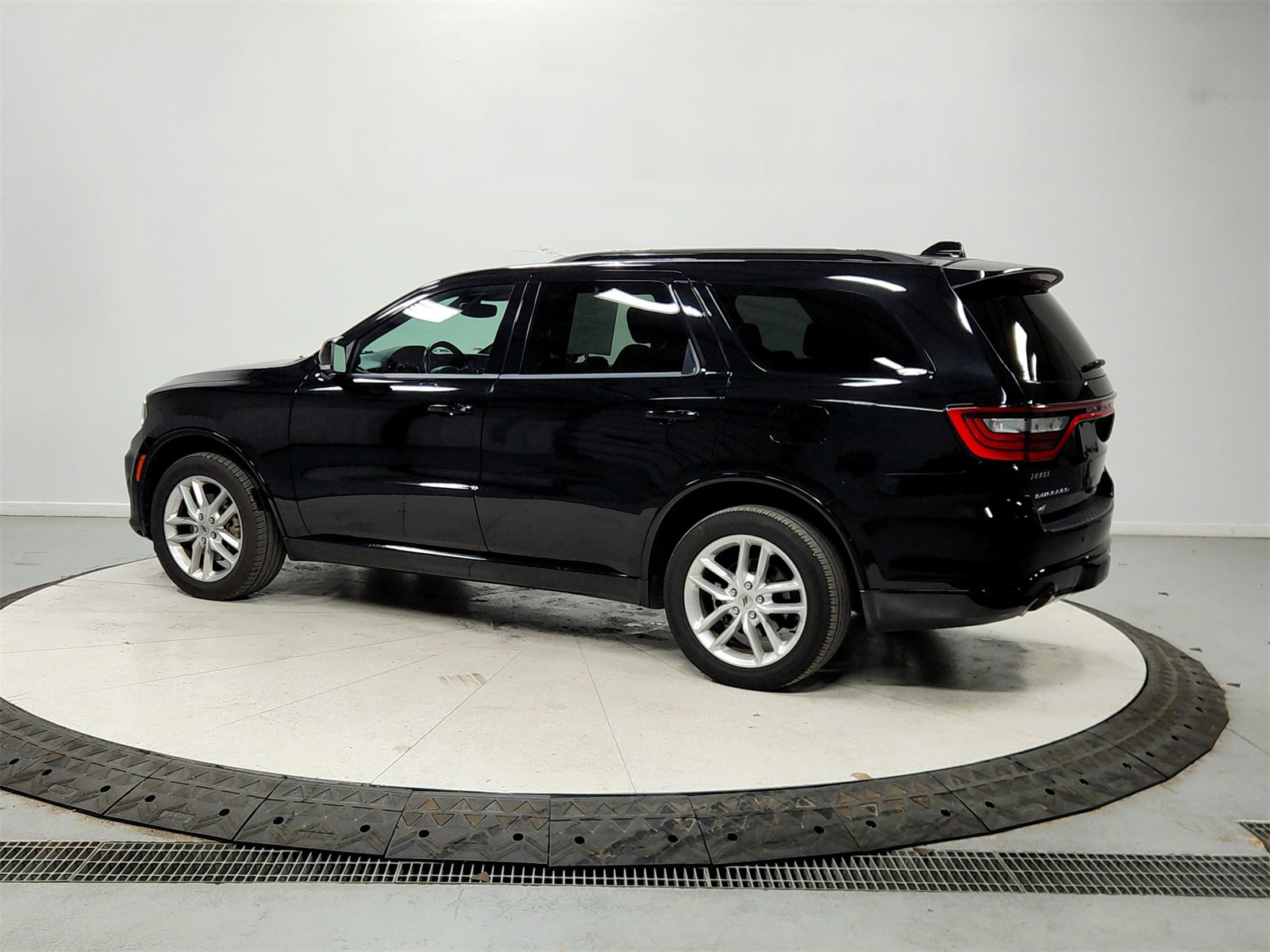 Used 2023 Dodge Durango GT image 5