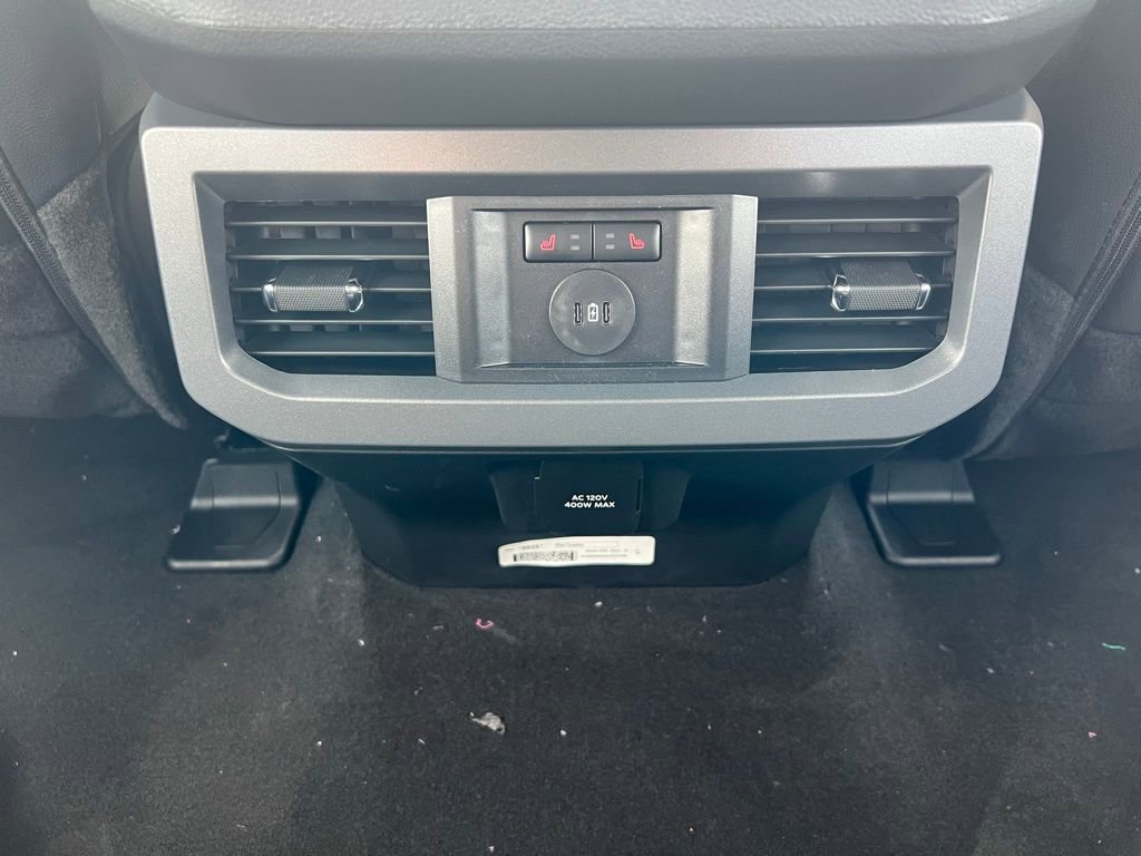 New 2025 Ford F250 Lariat image 24