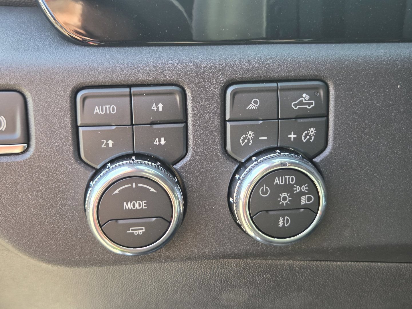 New 2026 GMC Sierra 1500 SLT AWD/4WD image 32