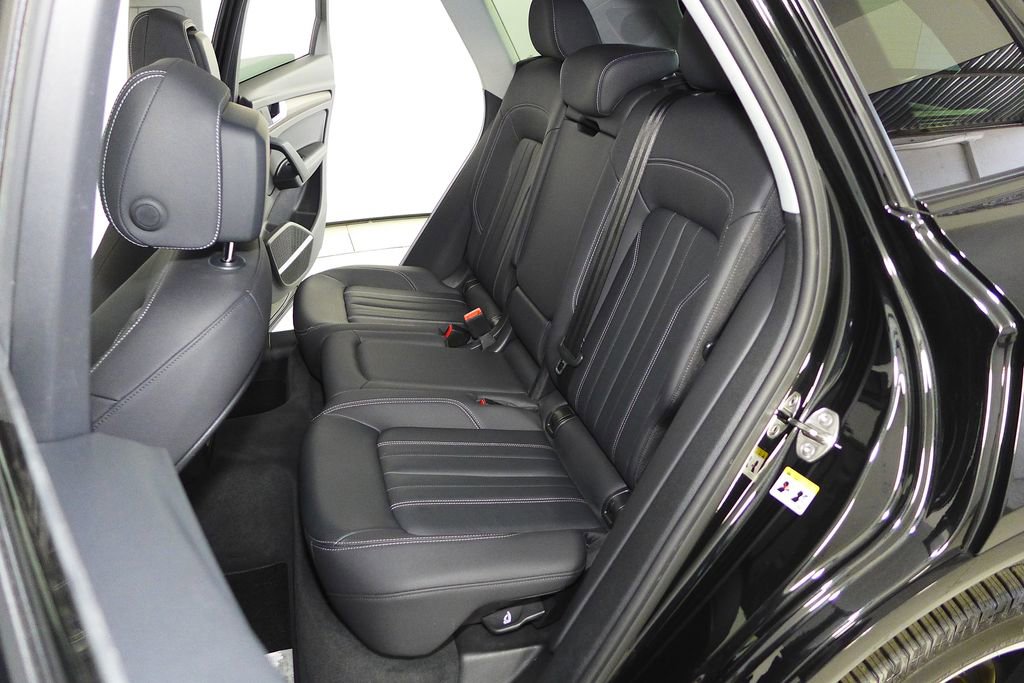 Used 2023 Audi Q5 2.0T Premium Plus w/ Premium Plus Package AWD/4WD image 21