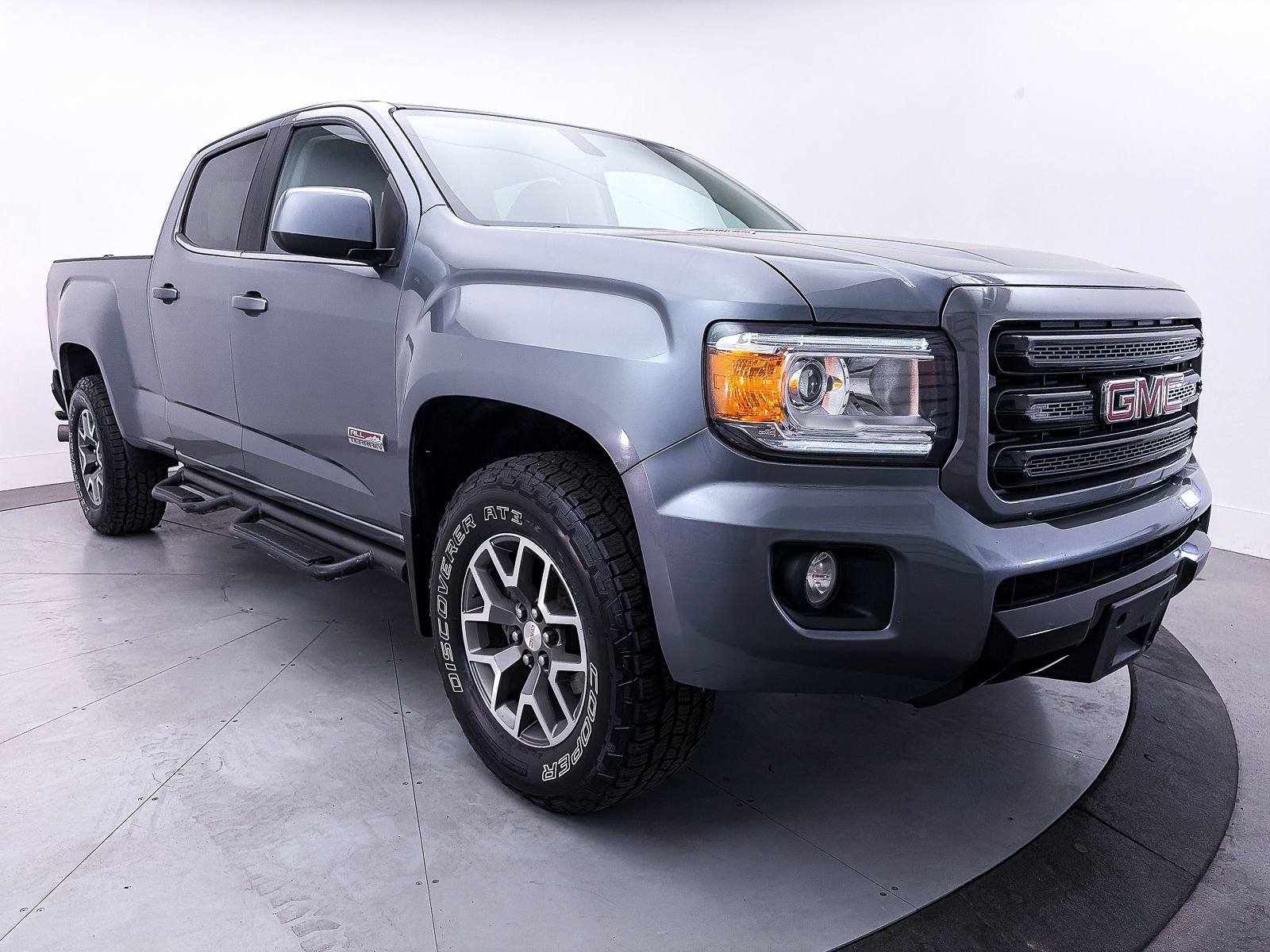 Used 2020 GMC Canyon All Terrain w/ All Terrain X Package AWD/4WD image 9