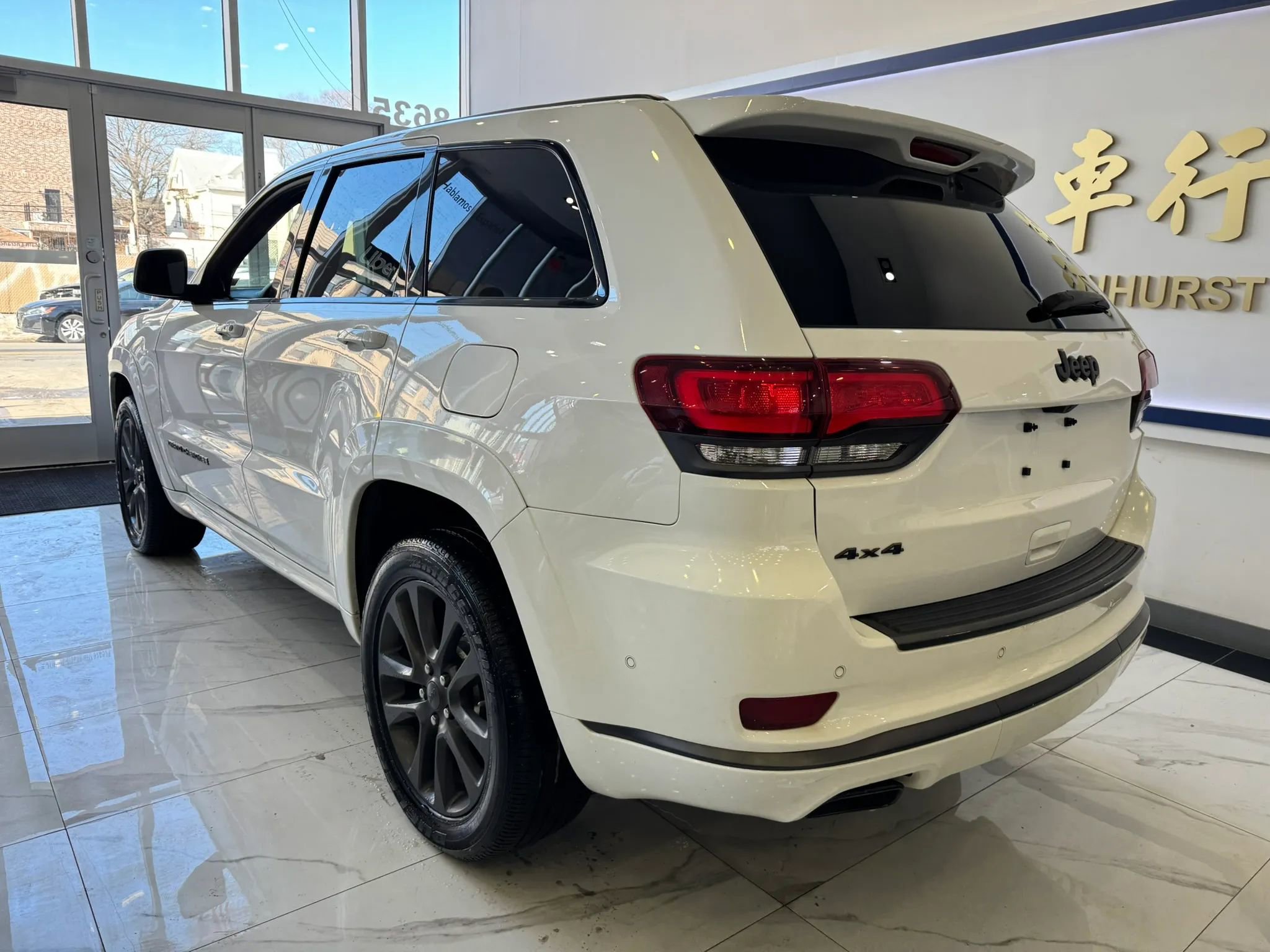 Used 2019 Jeep Grand Cherokee High Altitude AWD/4WD image 5