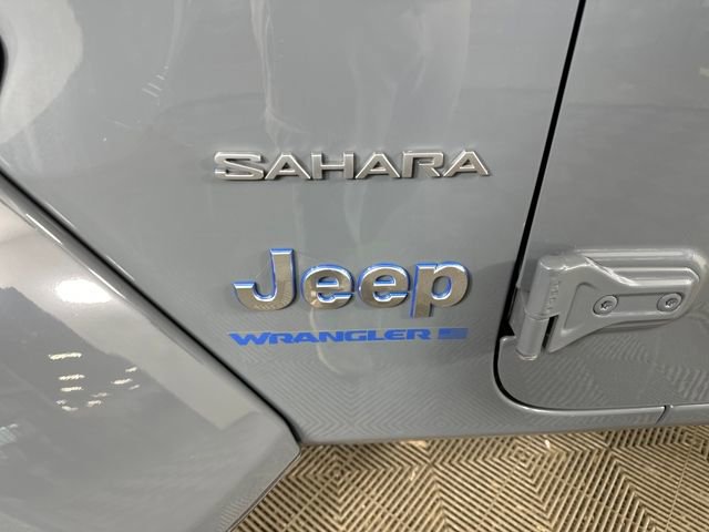 Used 2024 Jeep Wrangler Unlimited Sahara w/ Technology Group image 10