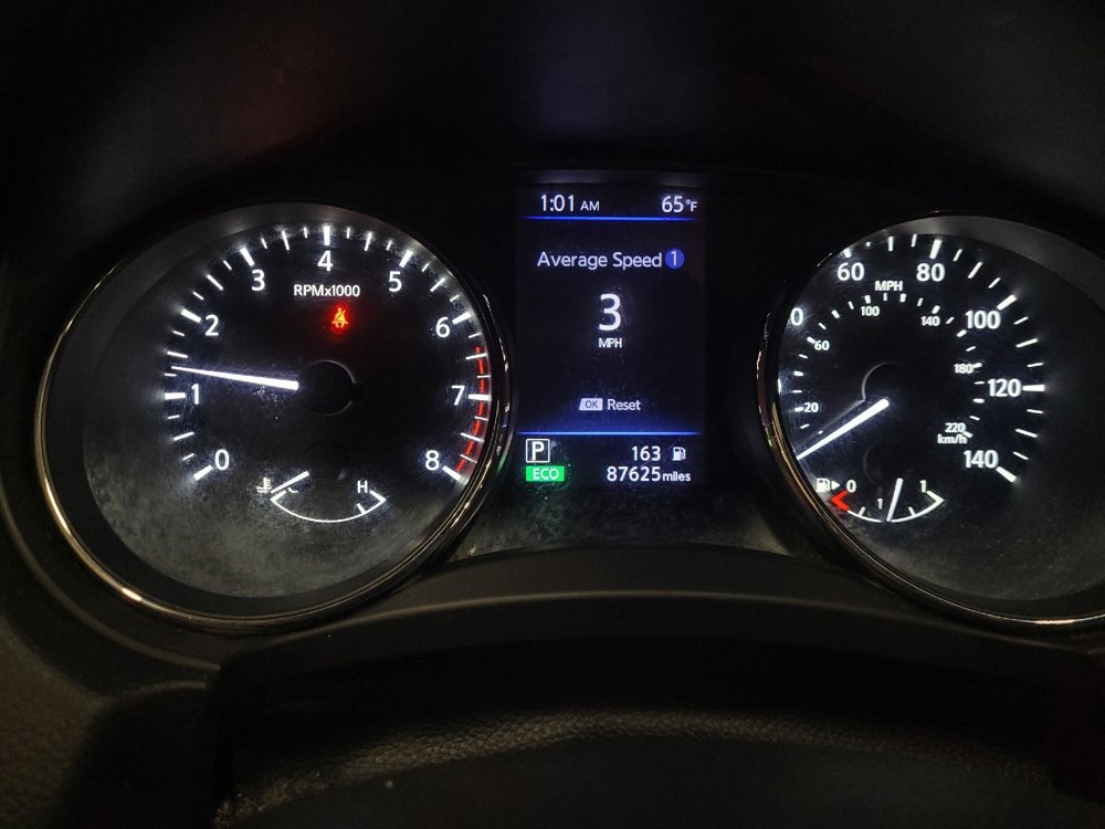 Used 2018 Nissan Rogue SV image 23