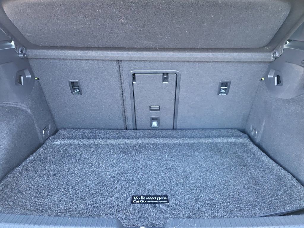 Used 2022 Volkswagen GTI Autobahn image 16