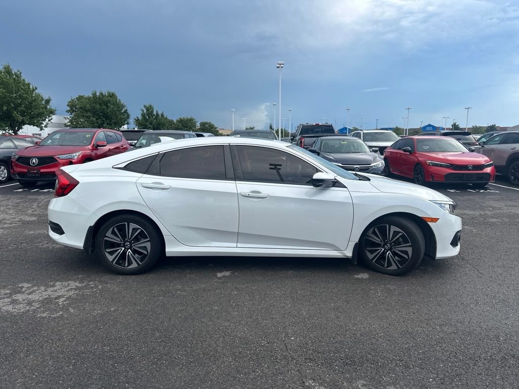 Used 2018 Honda Civic EX-L image 11