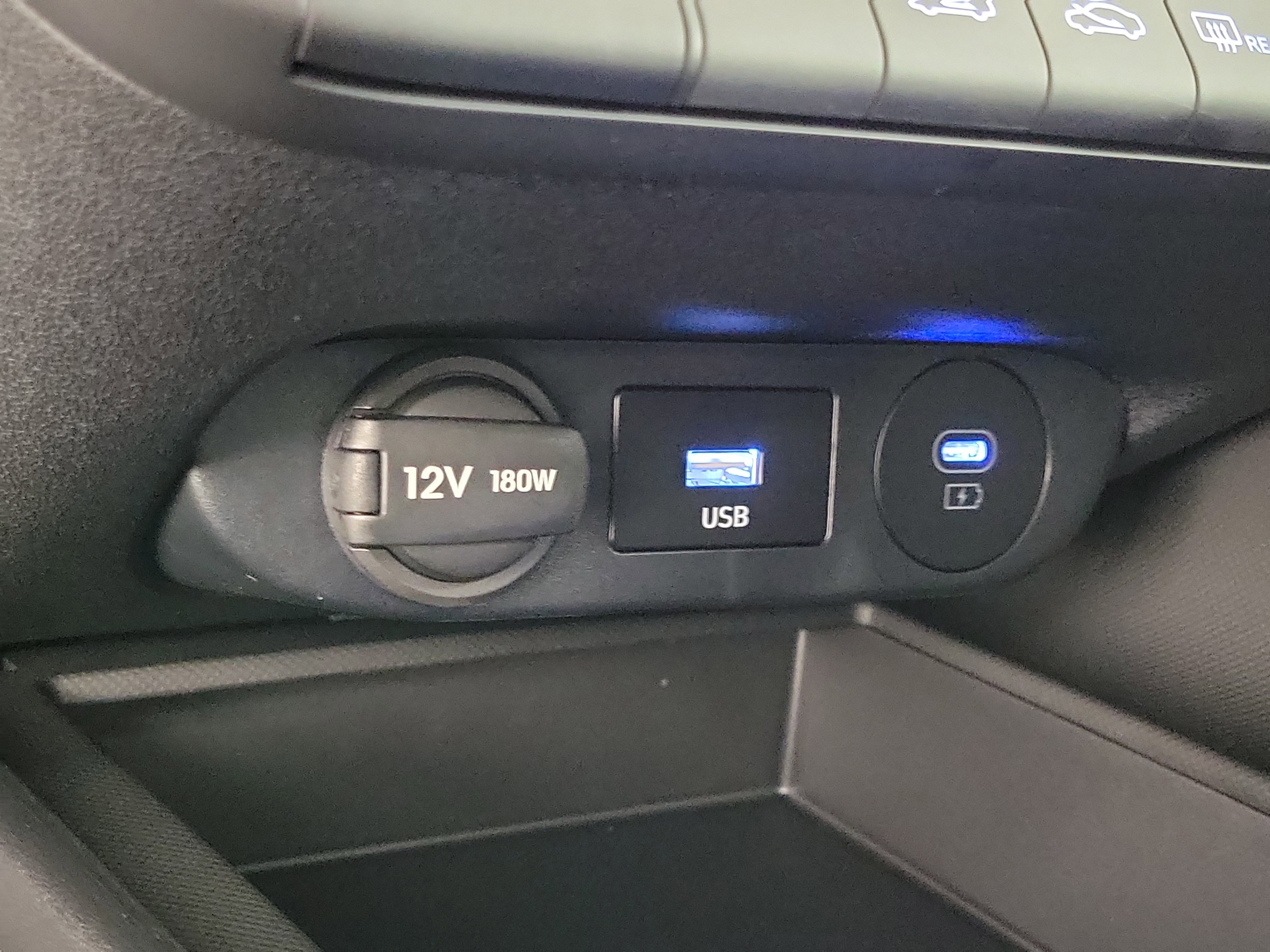 New 2026 Hyundai Elantra SE image 18