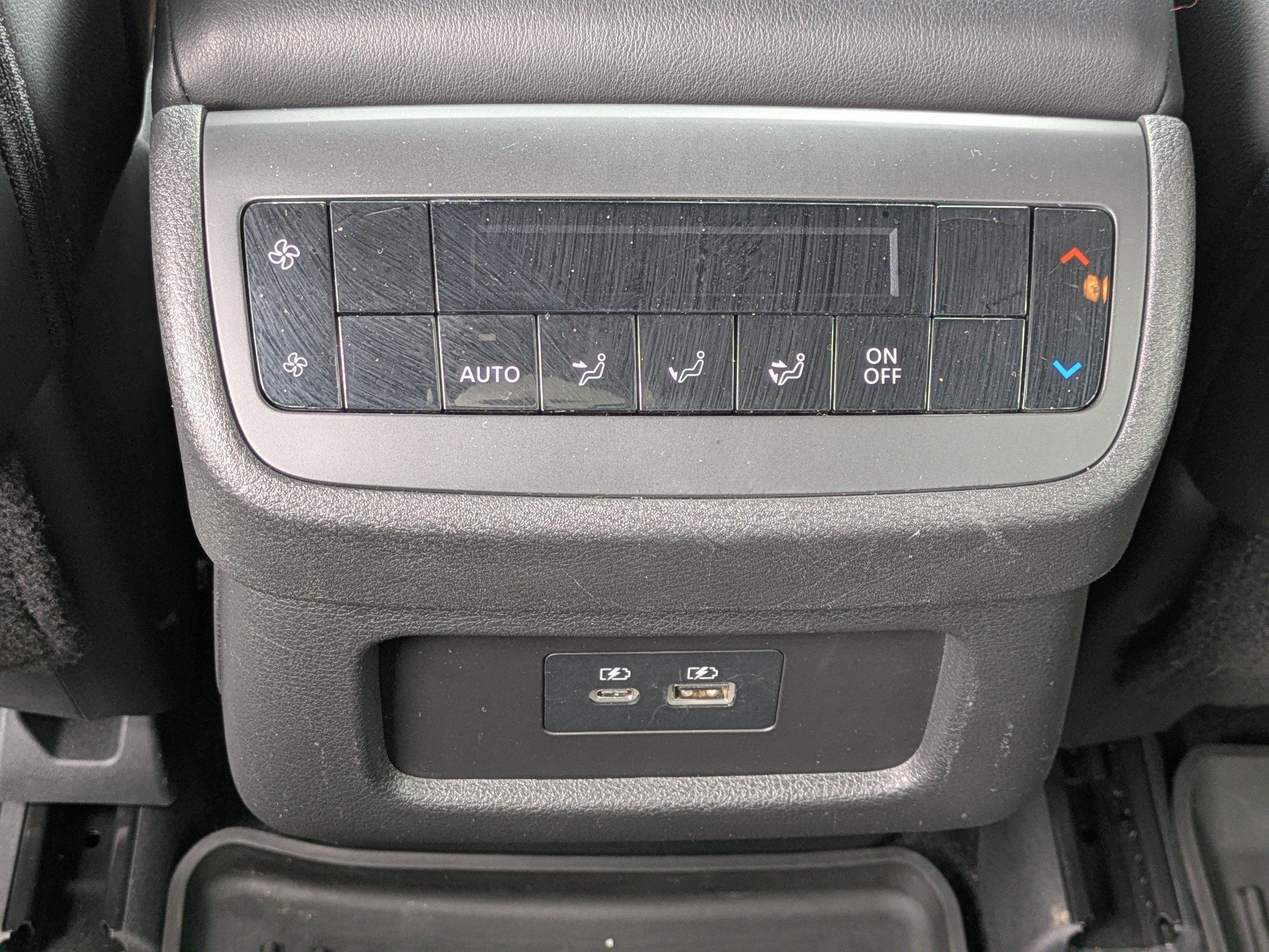 Used 2024 Nissan Pathfinder Rock Creek AWD/4WD image 12