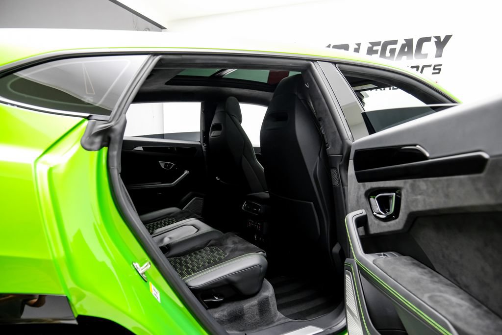 Used 2023 Lamborghini Urus S AWD/4WD image 44