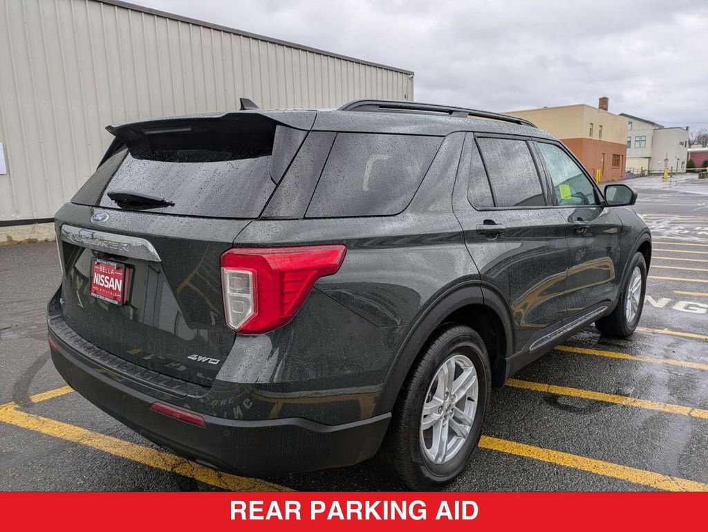 Used 2022 Ford Explorer XLT image 4
