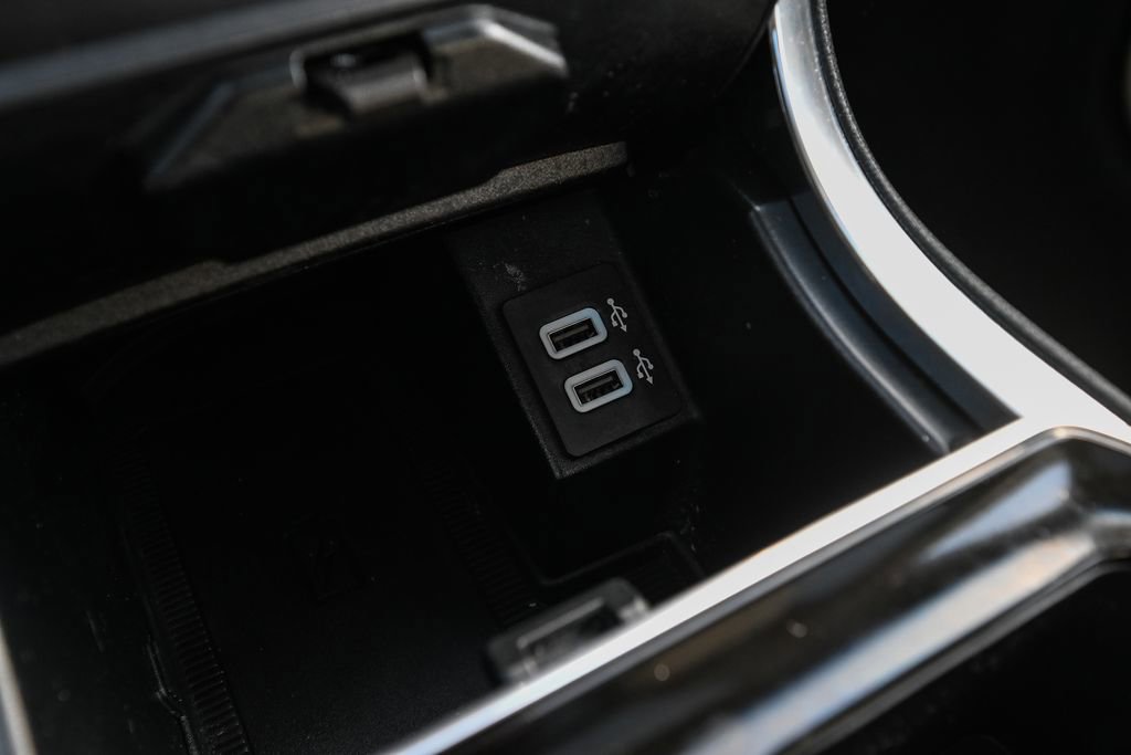 Certified 2020 Ford Edge Titanium w/ Equipment Group 301A image 36