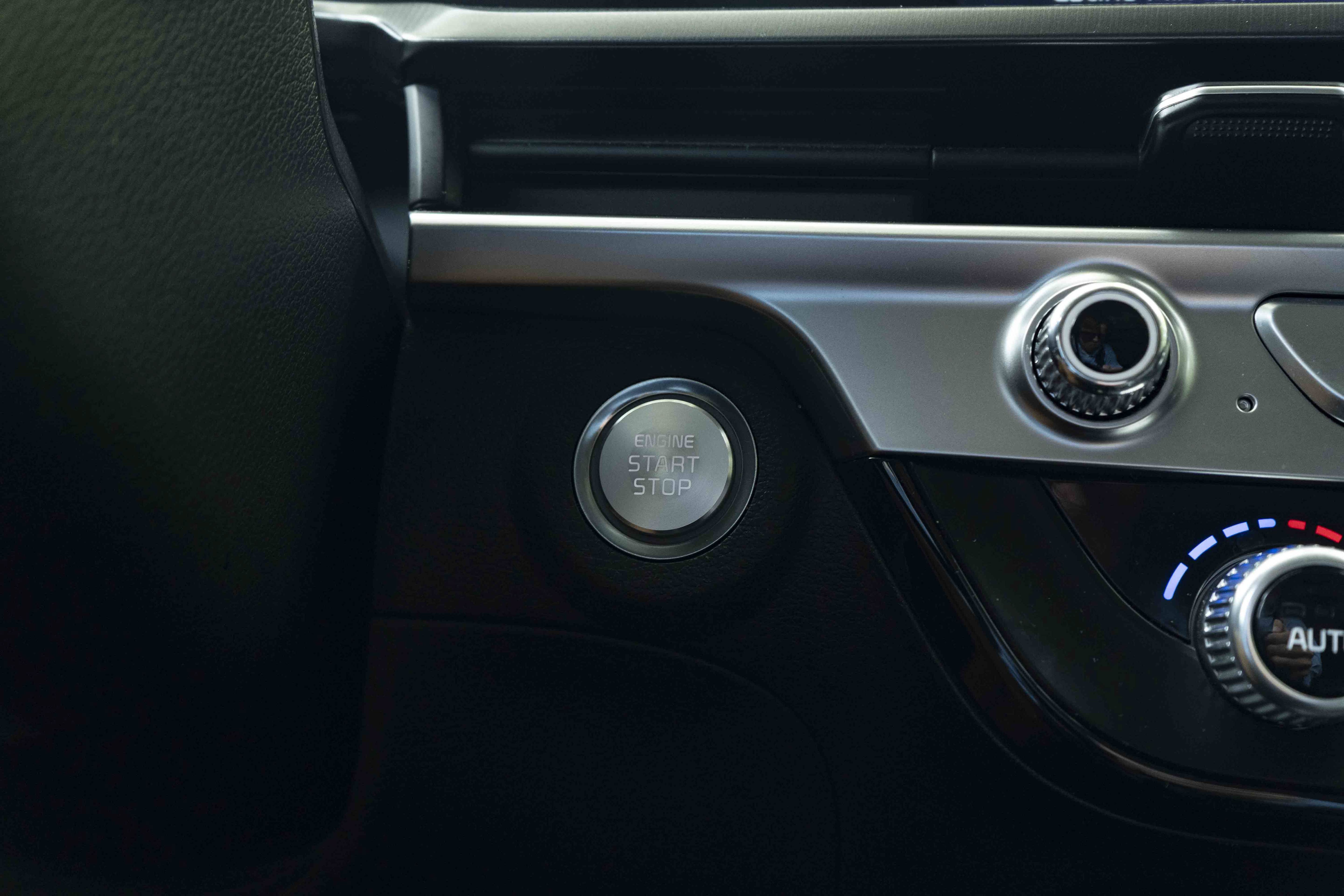 Used 2025 Kia Telluride S FWD image 26