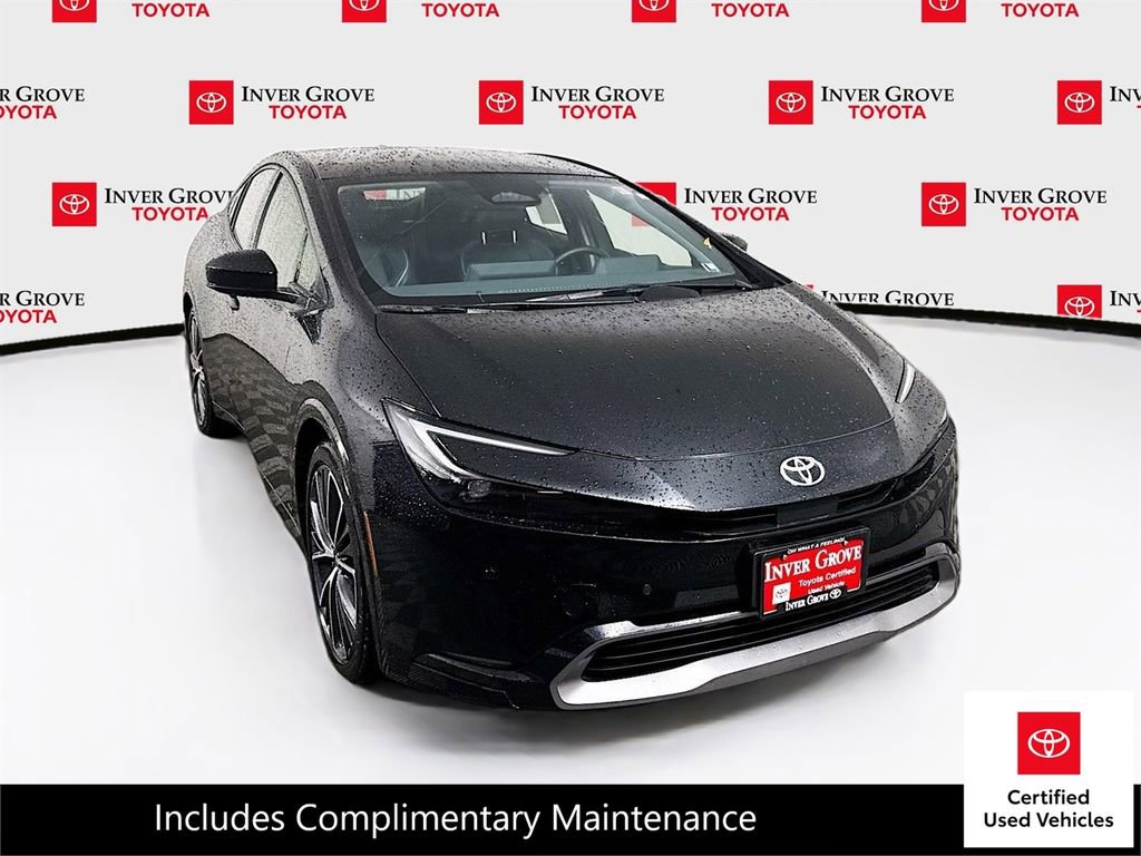 Used 2025 Toyota Prius XLE image 4