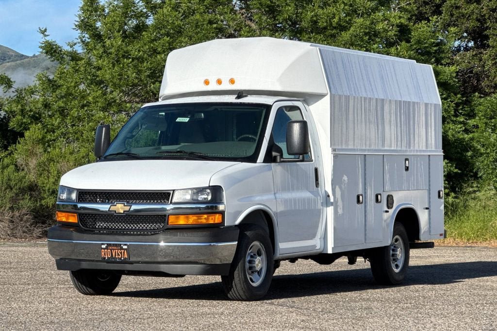 New 2026 Chevrolet Express 3500 w/ Power Convenience Package RWD image 8