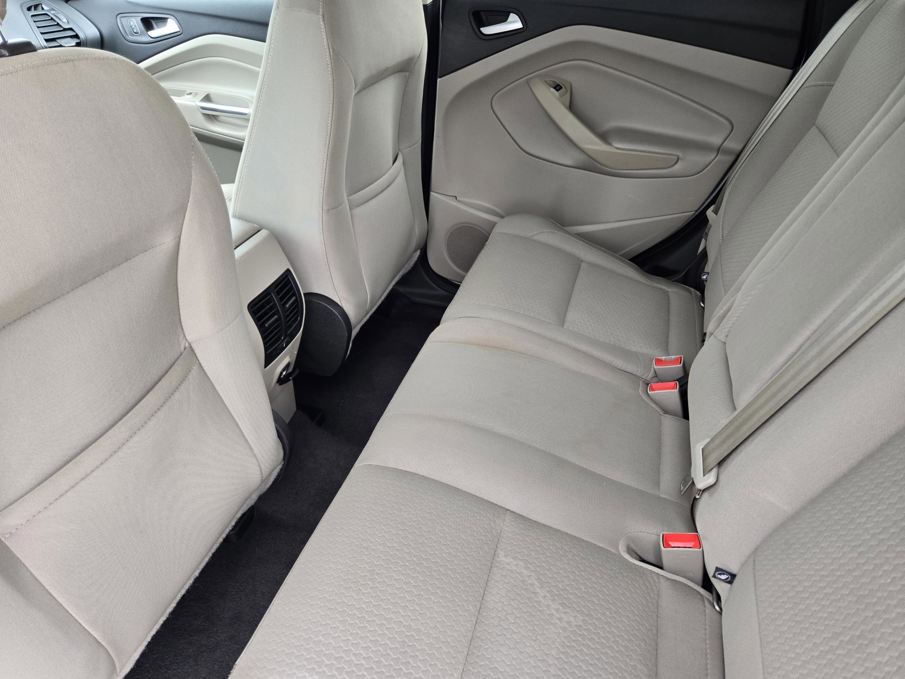 Used 2018 Ford Escape SE FWD image 11