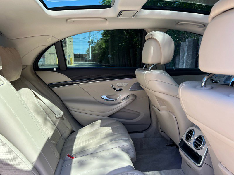 Used 2015 Mercedes-Benz S 550 4MATIC Sedan image 32