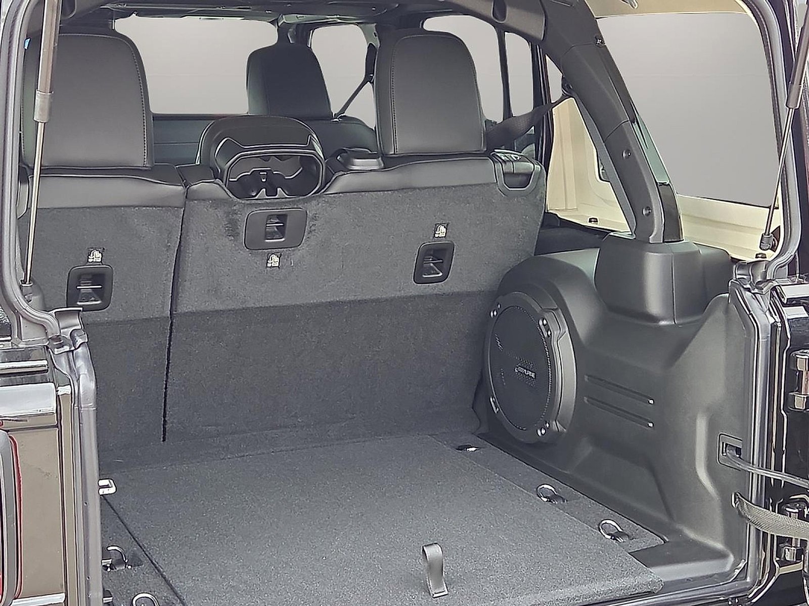 New 2026 Jeep Wrangler Unlimited Rubicon w/ Safety Group image 22