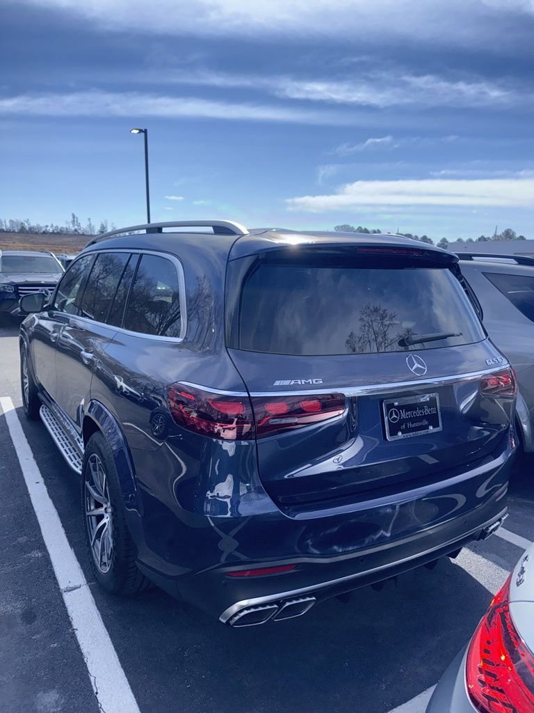 New 2026 Mercedes-Benz GLS 63 AMG 4MATIC image 3