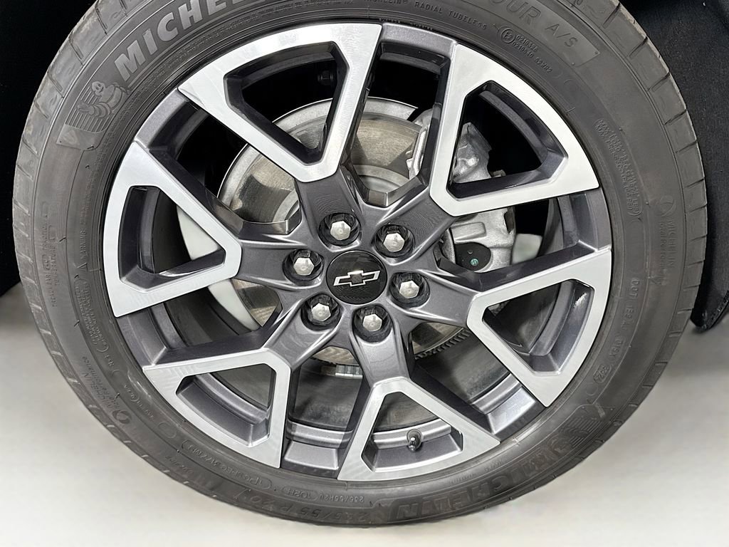 Used 2025 Chevrolet Blazer RS w/ Driver Confidence II Package image 33