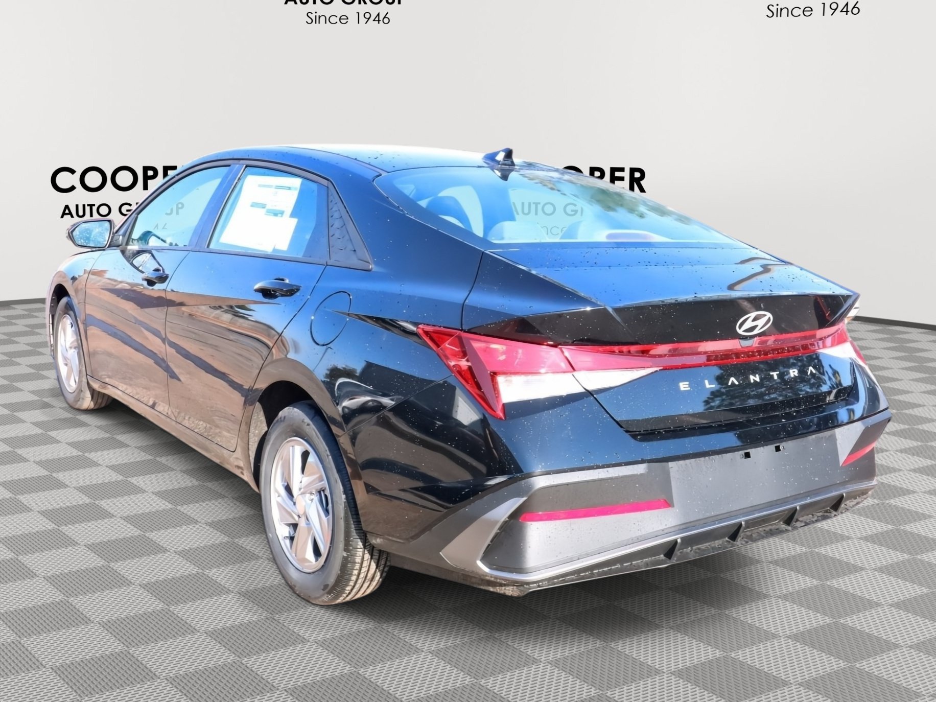 New 2026 Hyundai Elantra SE FWD image 8