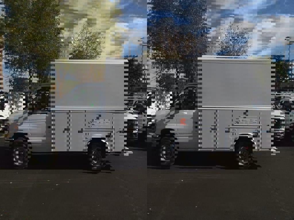 New 2025 Ford E-350 and Econoline 350 Super Duty w/ Power Equipment Group image 7