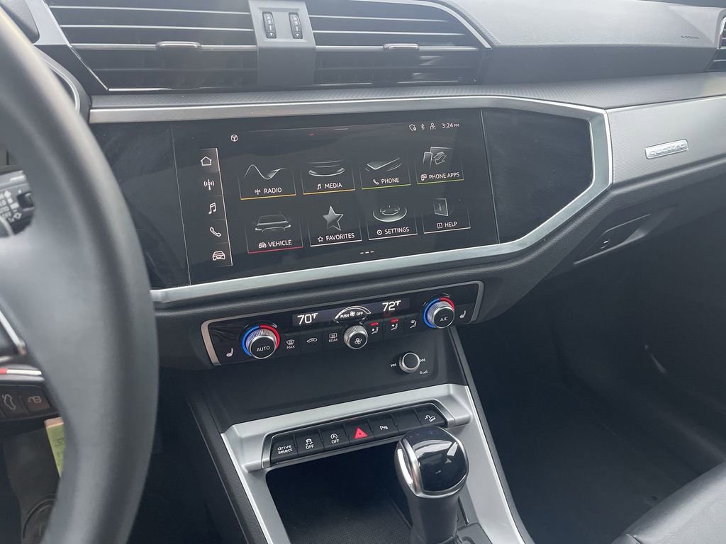 Used 2025 Audi Q3 2.0T Premium image 26
