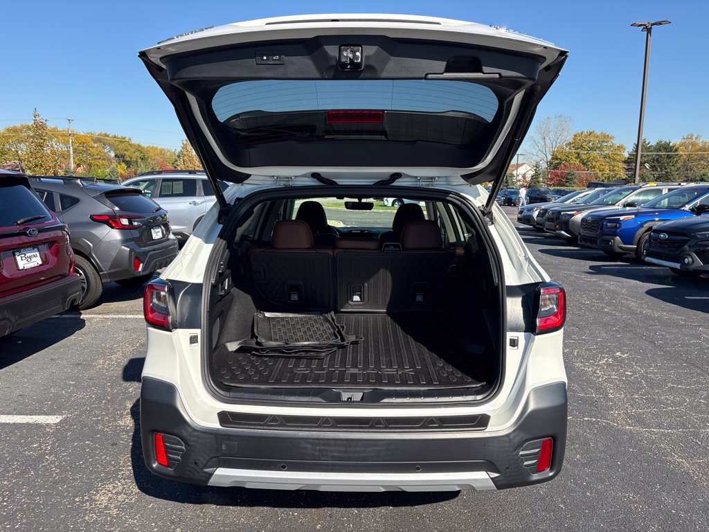 Used 2022 Subaru Outback Touring XT w/ Popular Package #2 AWD/4WD image 8