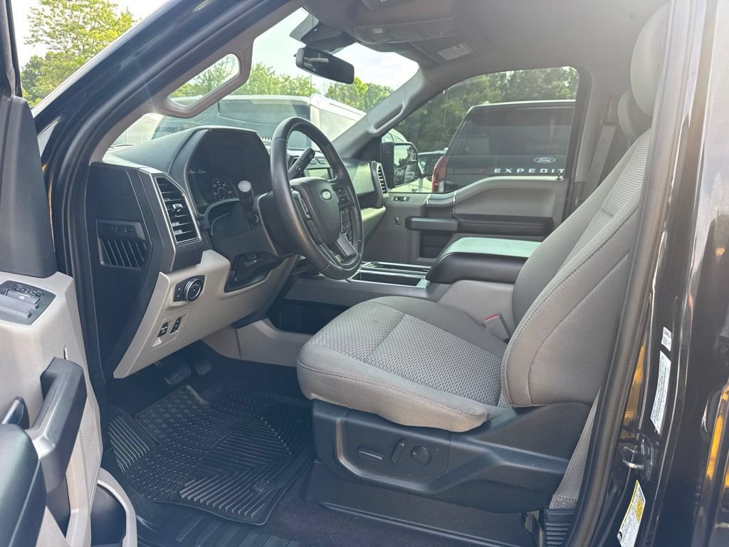 Used 2020 Ford F150 XLT w/ Equipment Group 302A Luxury AWD/4WD image 3