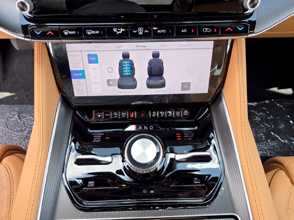 New 2026 Jeep Grand Wagoneer Summit AWD/4WD image 32