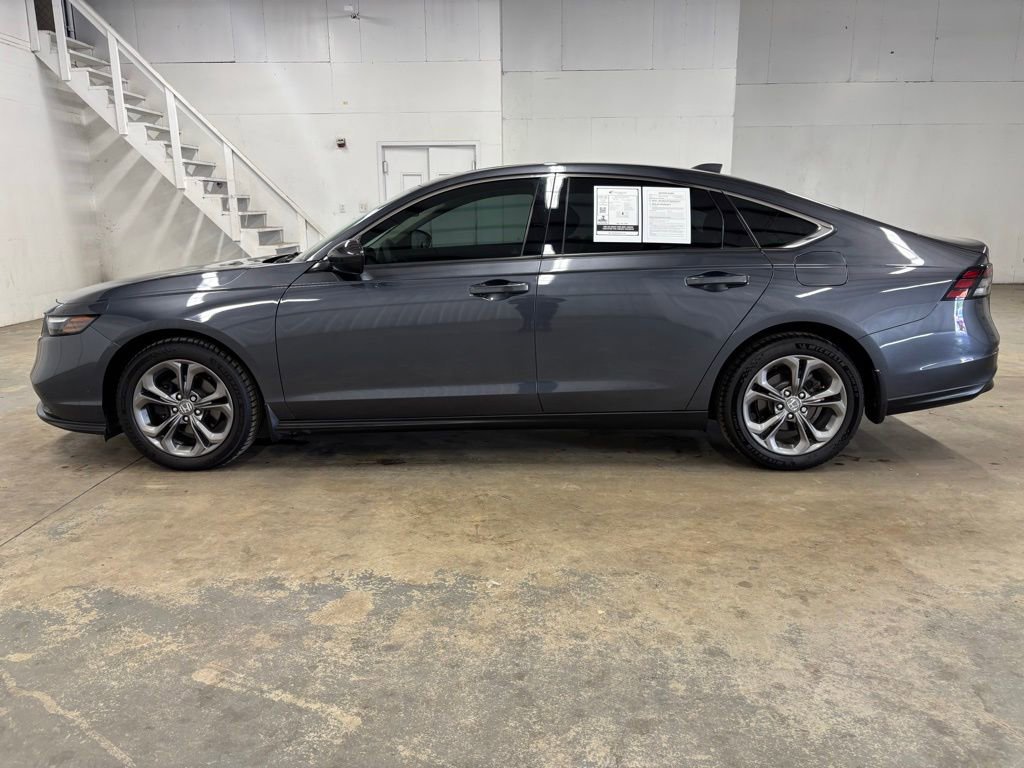 Used 2023 Honda Accord EX image 4