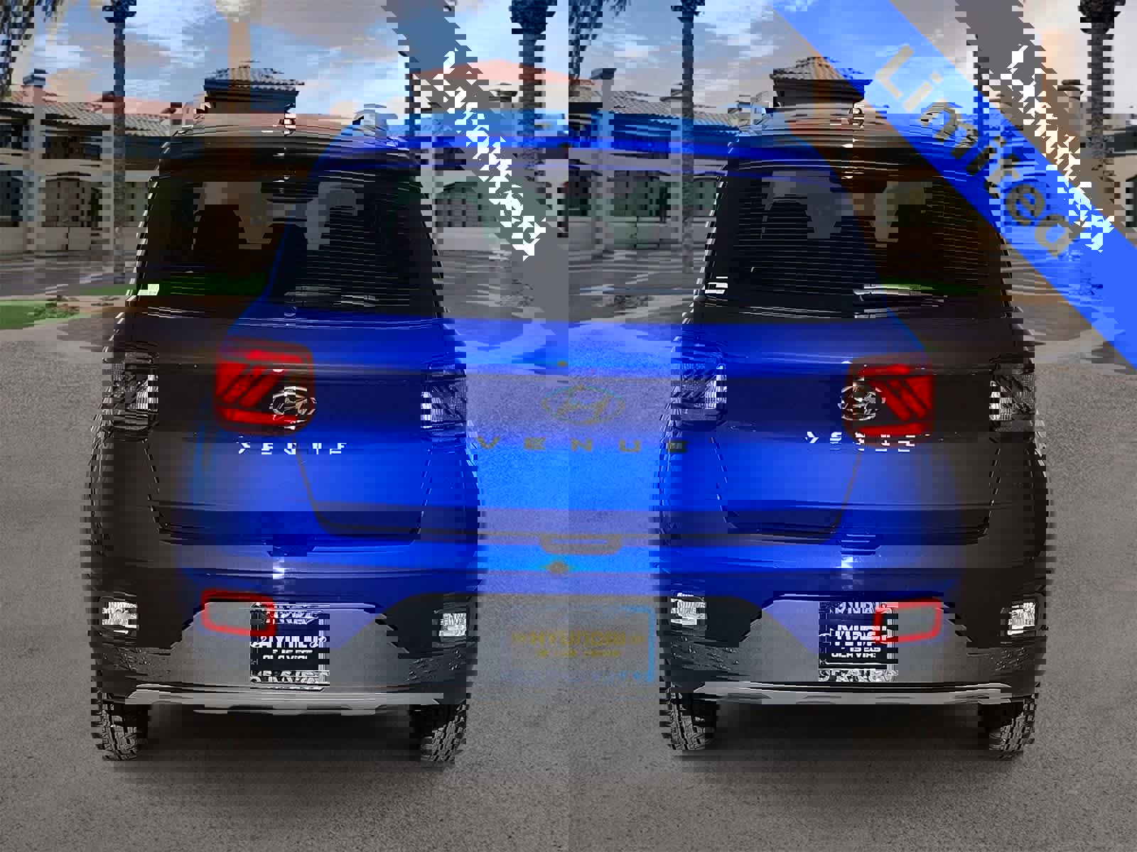 Certified 2025 Hyundai Venue Limited image 7