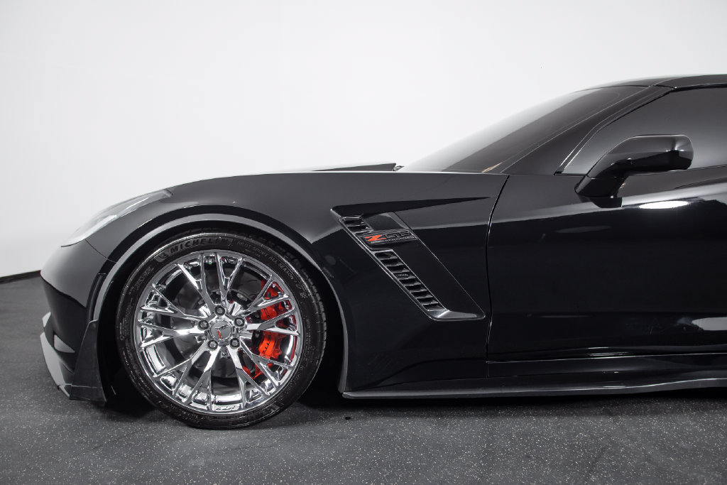 Used 2017 Chevrolet Corvette Z06 RWD image 9