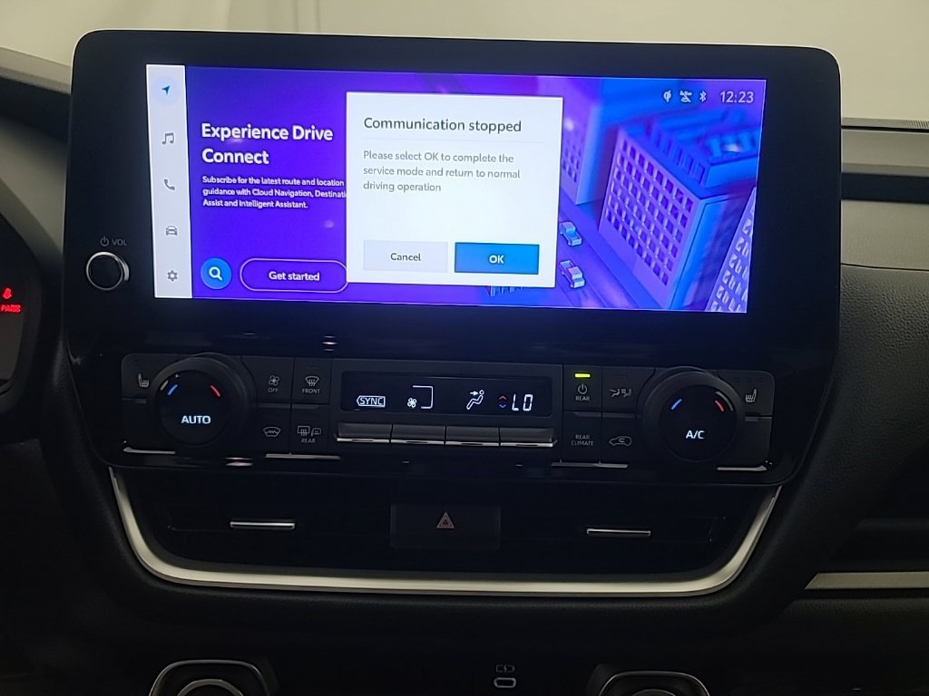 Used 2025 Toyota Grand Highlander AWD image 37