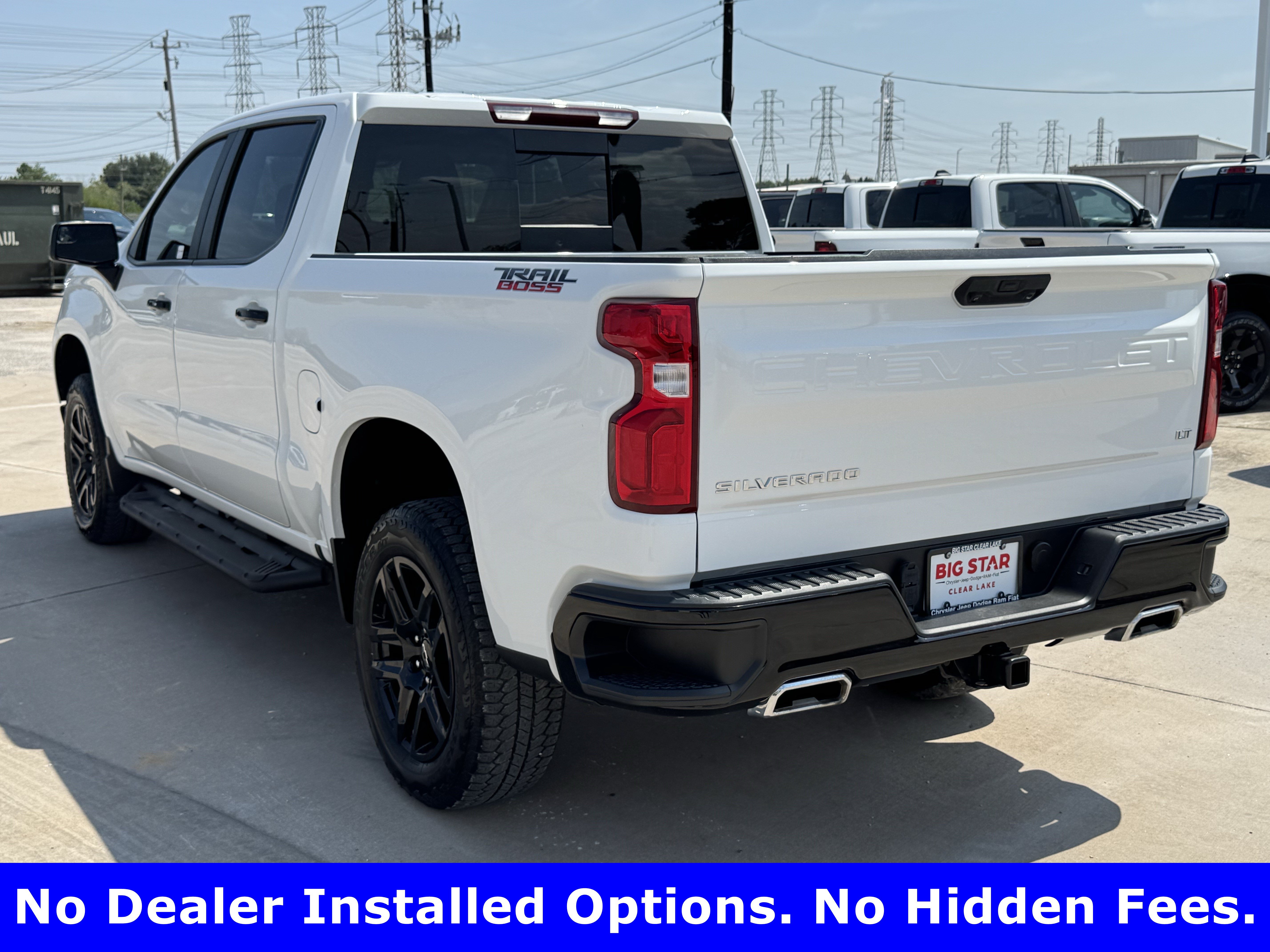 Used 2025 Chevrolet Silverado 1500 LT Trail Boss w/ Convenience Package II AWD/4WD image 5