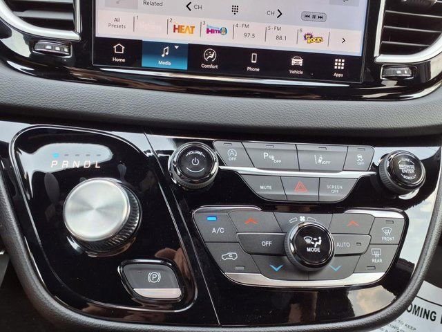 New 2025 Chrysler Voyager LX FWD image 12