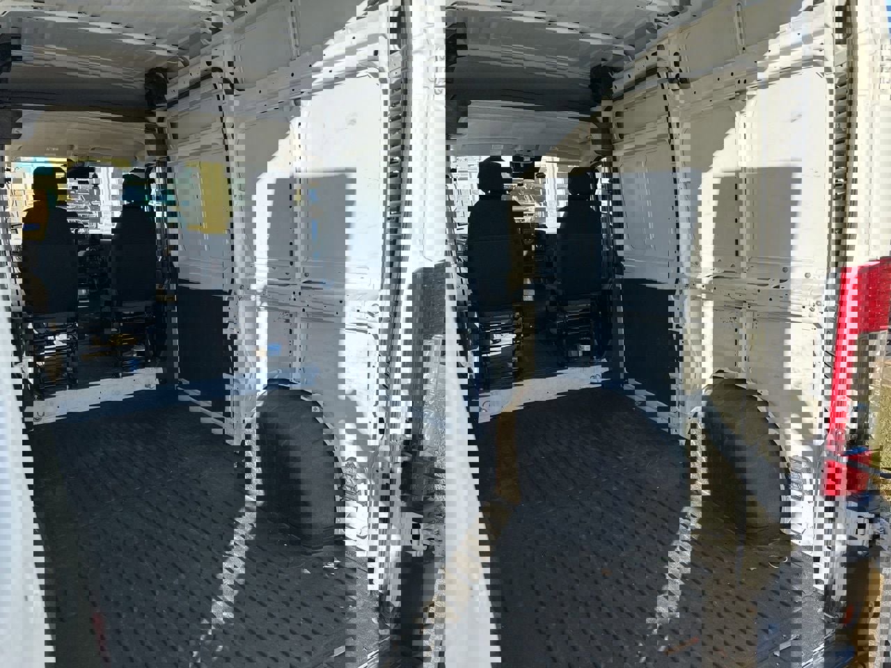 Used 2023 RAM ProMaster 2500 image 16