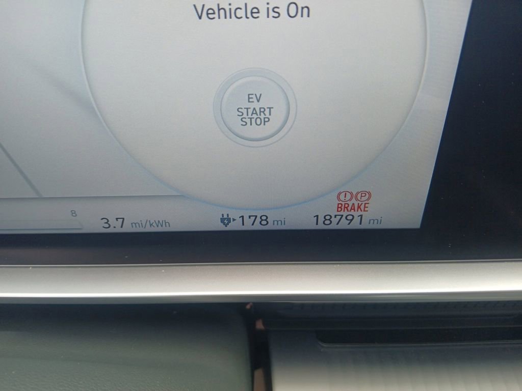 Used 2025 Hyundai Ioniq 6 SEL RWD image 7