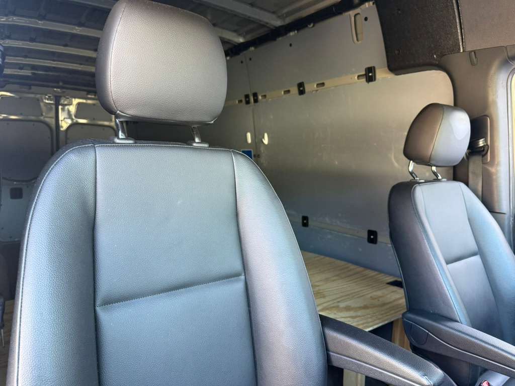 Used 2023 Mercedes-Benz Sprinter 2500 image 26