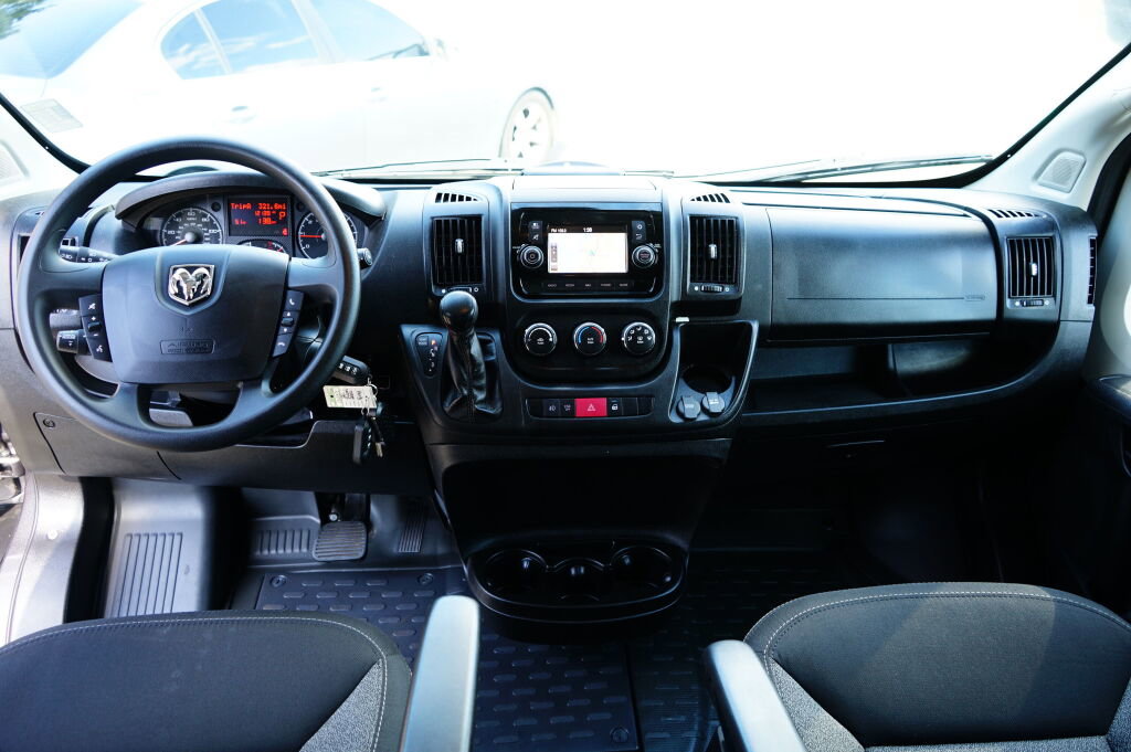 Used 2020 RAM ProMaster 2500 w/ Premium Appearance Group image 14