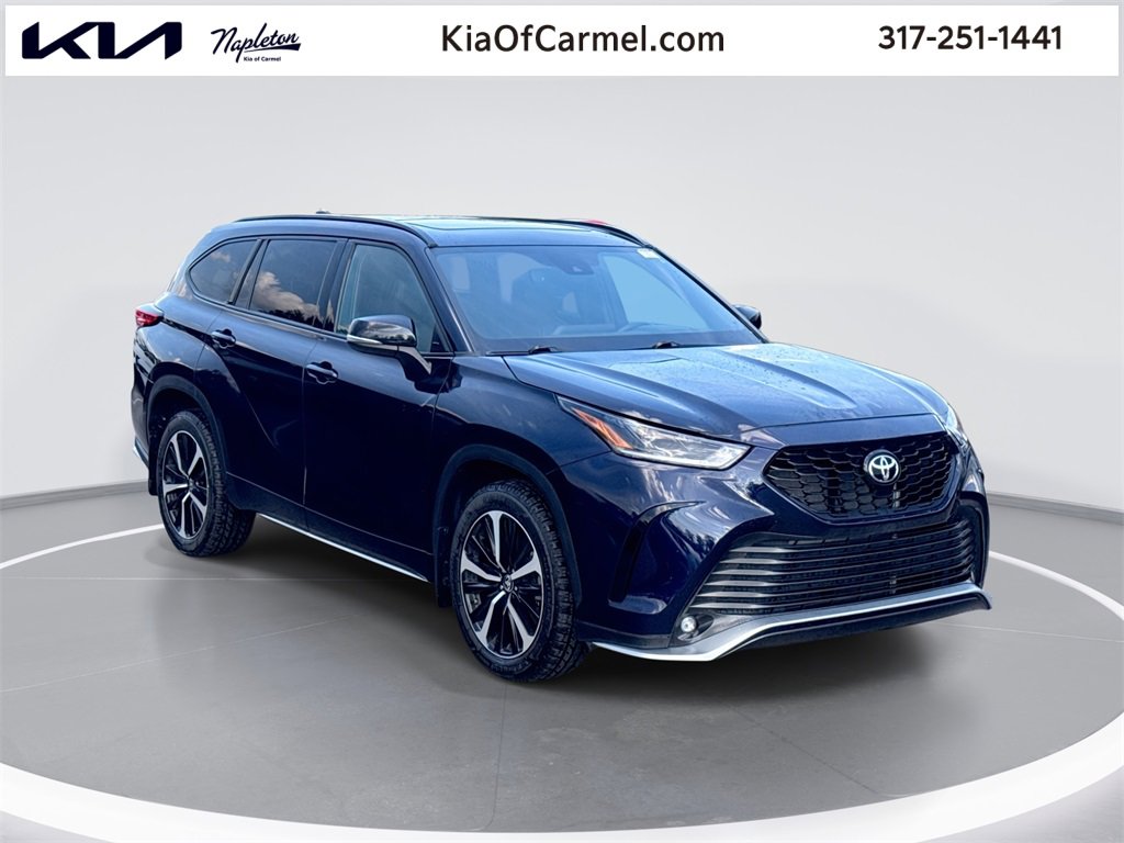 Used 2022 Toyota Highlander XSE