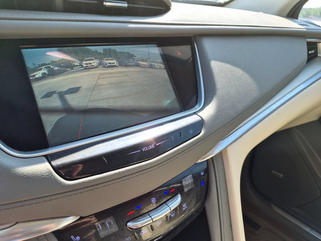 Used 2019 Cadillac XT5 Premium Luxury FWD image 19