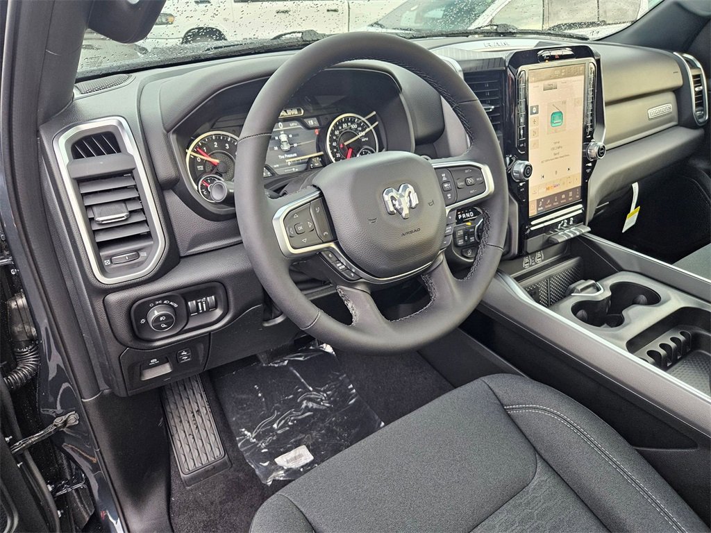 New 2026 RAM 1500 4x4 Crew Cab image 13