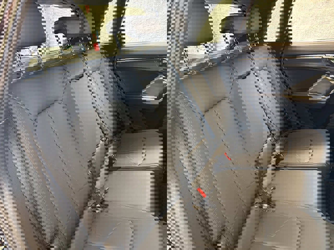 New 2025 Audi Q3 2.0T Premium image 48