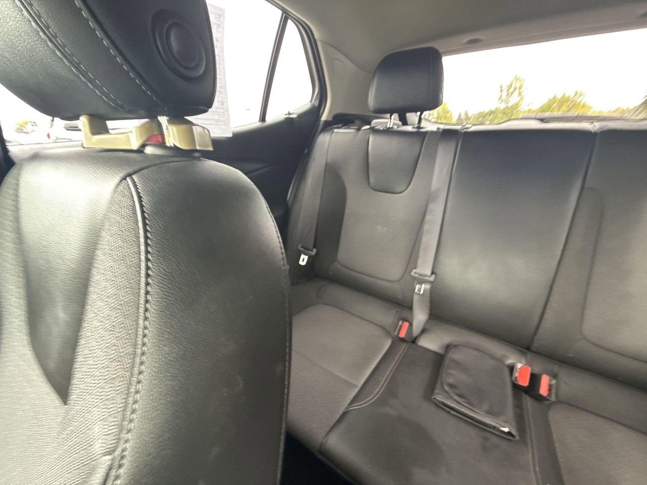 Certified 2023 Buick Encore GX Preferred w/ Cold Weather Comfort Package image 12