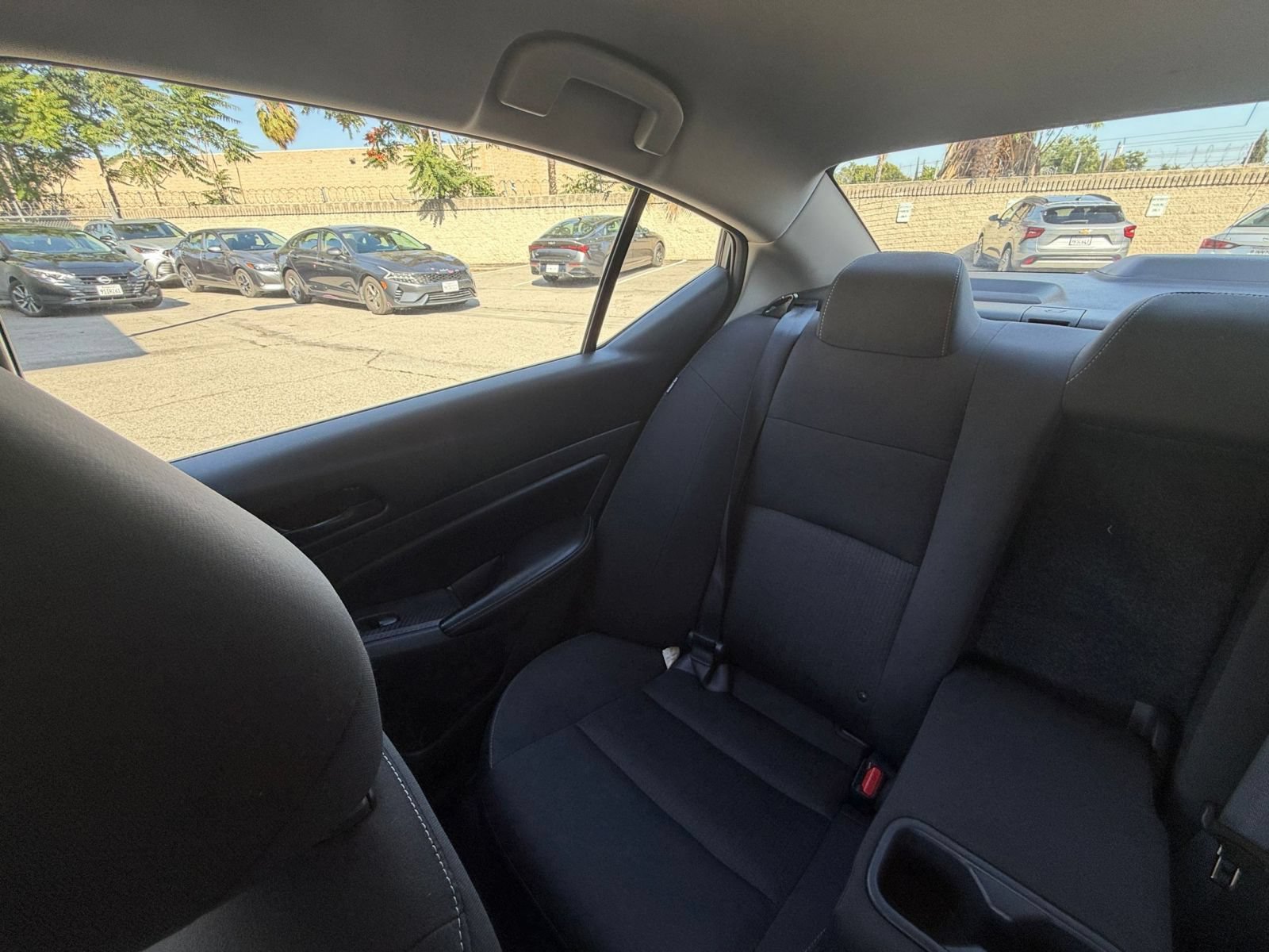 Used 2025 Nissan Altima 2.5 SV FWD image 38