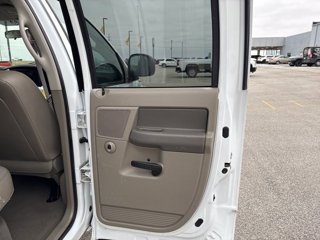 Used 2008 Dodge Ram 1500 Truck ST image 15